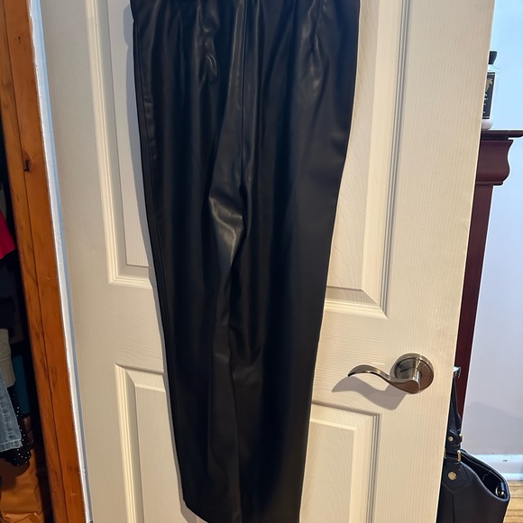 Zara Faux Leather High-Waist Tapered Pants - Black - Picture 3 of 4